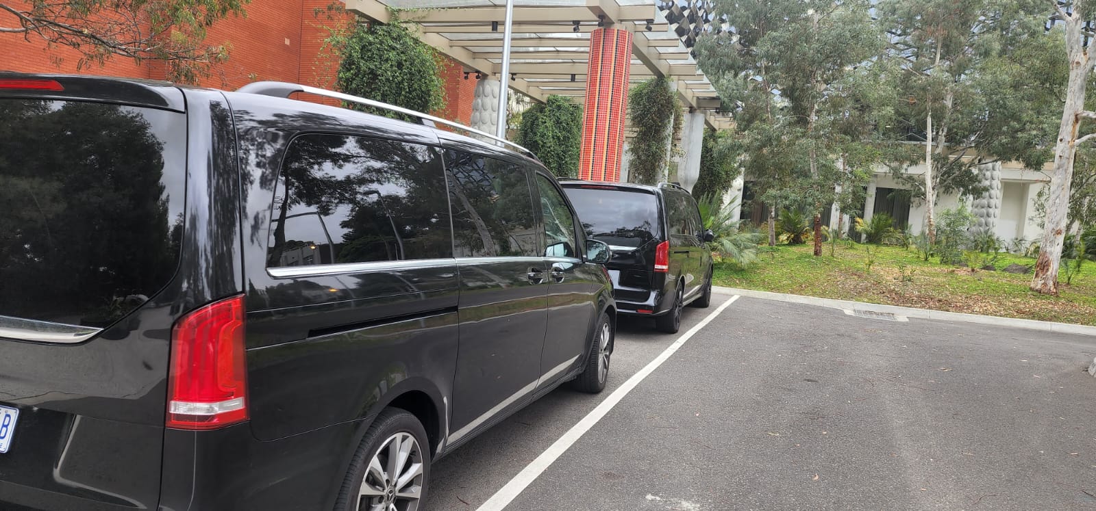 AU Chauffeur and Tour services