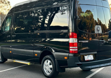 AU CHAUFFEUR AND TOUR SERVICES MELBOURNE